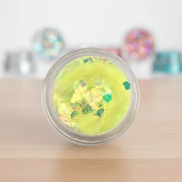 KiviArt Canary Mixed Chunky Csillám GL07 - Élénk Sárga Glitter Sminkhez