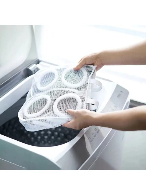 ehér hálós cipőmosó zsák cipzárral és védőréteggel a mosógép védelmére