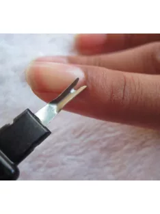 Körömreszelő bőrvágó villával - fém