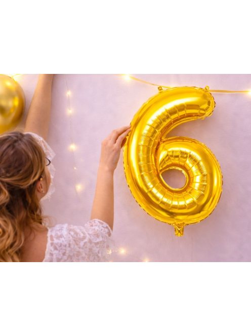 6-os szám arany fólia lufi 66 cm születésnapi dekoráció