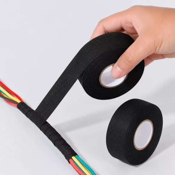 Fekete szövött szigetelőszalag 19 mm x 25 m tekercsben