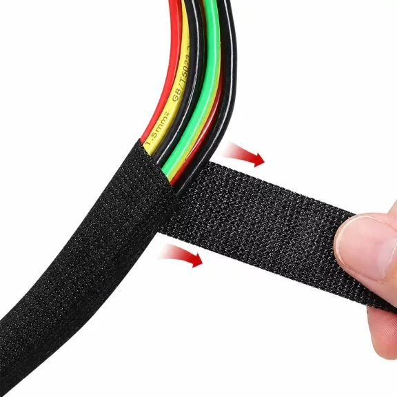 Fekete szövött szigetelőszalag 19 mm x 25 m tekercsben