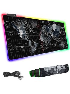 XXXL méretű világító gamer egérpad térkép designnal, LED világítással egy gamer asztalon