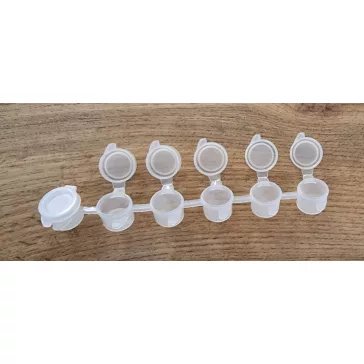 Kupakos tégely, tároló 6x3ml