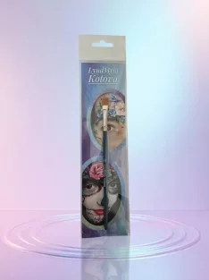 Lyudmyla Angular Sharp 3/8 arcfestő ecset ferde kialakítással és szintetikus szőrrel