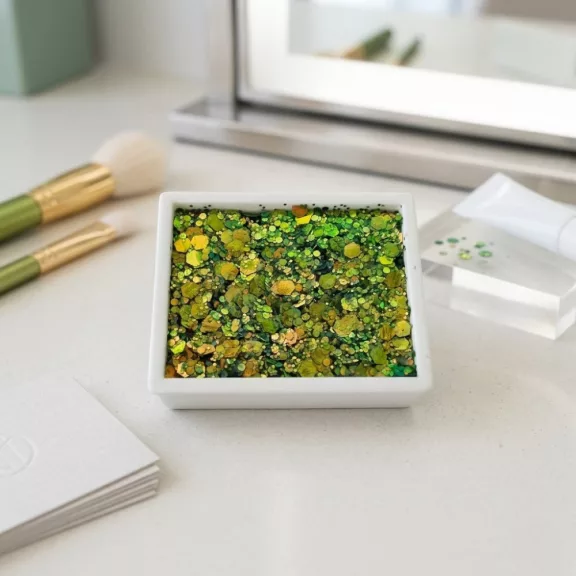 KiviArt Glitter Cream 'Tree Frog' színjátszó csillámkrém, professzionális viasz alapú vegán csillám