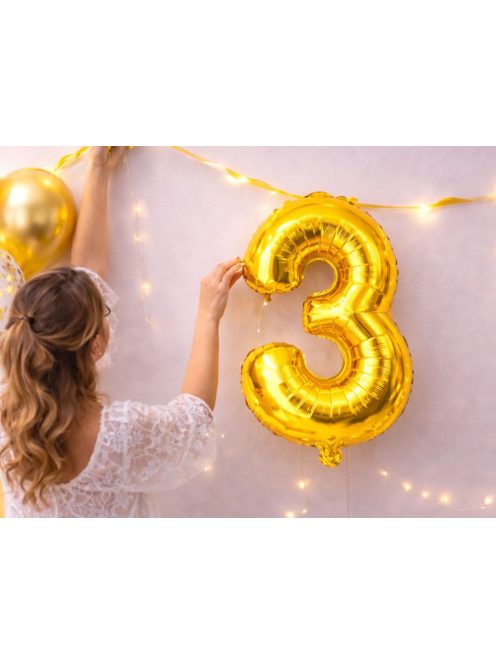 3-as szám arany fólia lufi 66 cm születésnapi dekoráció