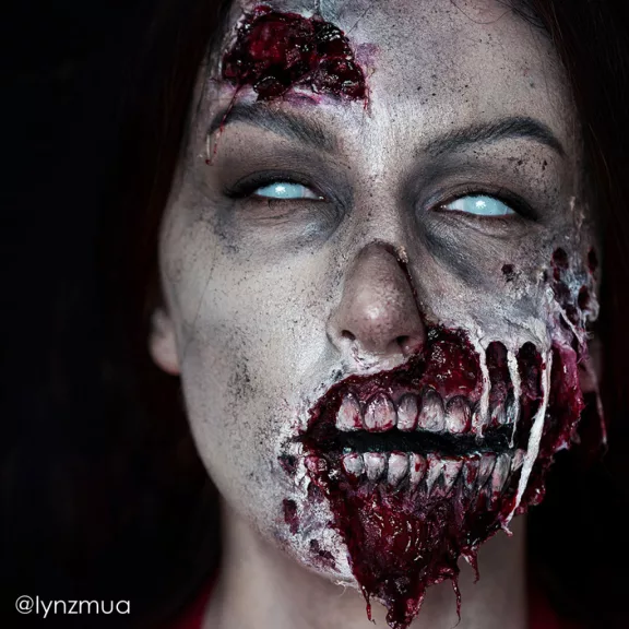 Mehron Liquid Latex 133ml – professzionális folyékony latex SFX munkákhoz
