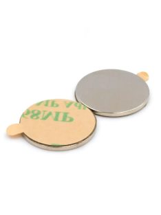 10 darabos öntapadós neodímium mágnes készlet 3M ragasztóval 8x1mm méretben