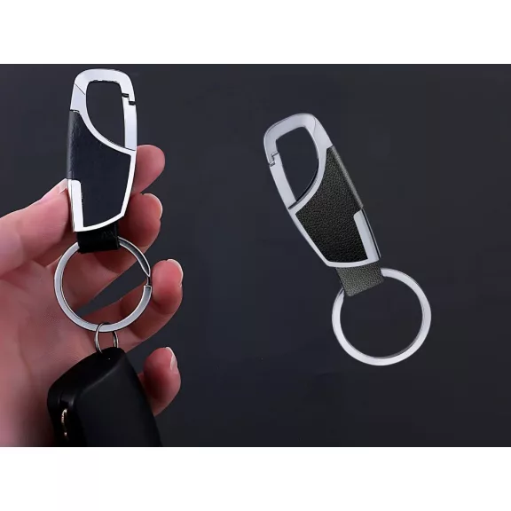 Fém kulcstartó, karabíner, műbőr betét, ezüst fekete, elegáns kulcstartó, kulcsrendszerező, ajándék kulcstartó, modern design