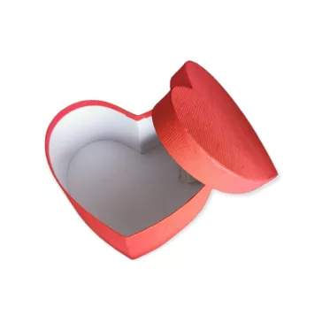 Papír ajándék doboz - szív alakú 11 cm