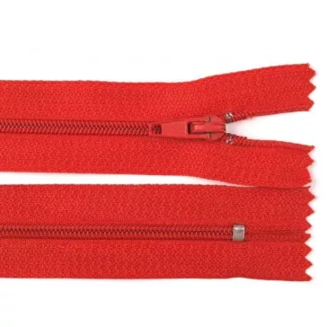 Cipzár 16 cm műanyag 3 mm több színben