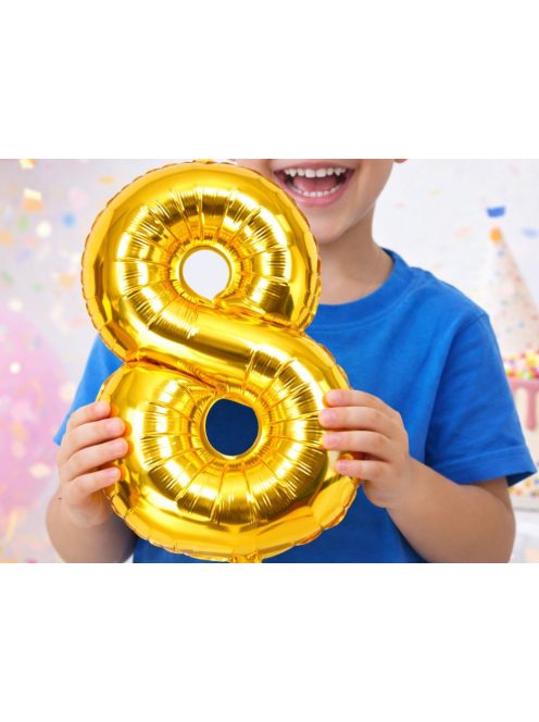 8-as szám arany fólia lufi 66 cm születésnapi dekoráció