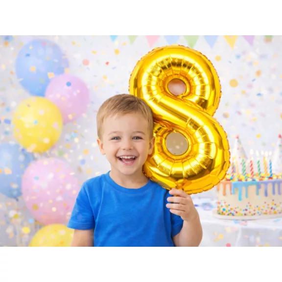 8-as szám arany fólia lufi 66 cm születésnapi dekoráció
