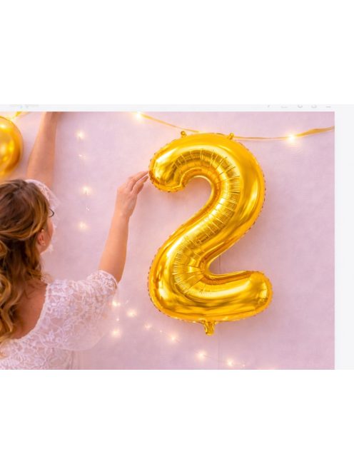 2-es szám arany fólia lufi 66 cm születésnapi dekoráció
