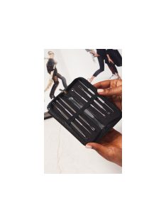 7 db-os mitesszer eltávolító kanálkészlet rozsdamentes acélból, fekete cipzáras tokban