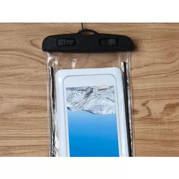 Átlátszó vízálló mobiltok strandra és vízi programokhoz