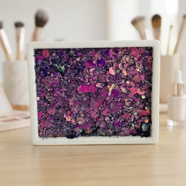 KiviArt Glitter Cream 'Mystic Orgona' irizáló lila csillámkrém arcra és hajra