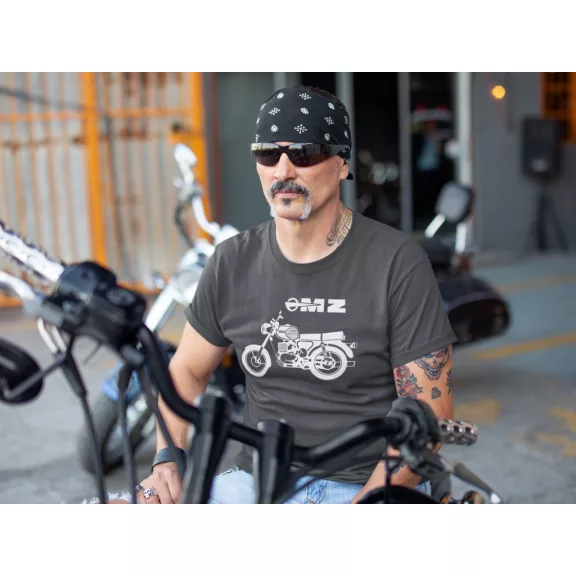 MZ TS motoros póló – Egyedi retro stílus a legendás motor őrültjeinek.