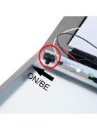 Izoxis napelemes házszám, ezüst színű, LED világítással, alkonyatérzékelővel, öntapadós számjegyekkel és betűkkel