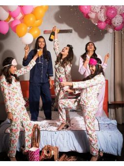 Lány és legénybúcsú kellékek